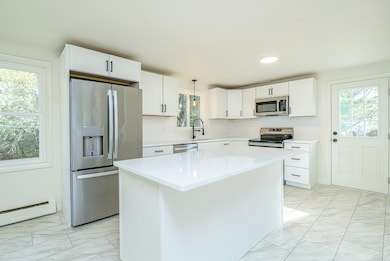 140 Woodward St, Danielson, CT 06239 - photo 4