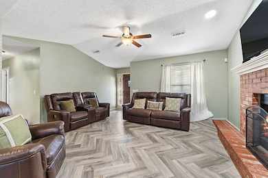 3807 W Locust St, Rogers, AR 72756 - photo 6