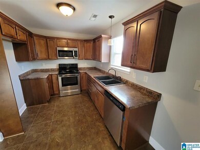 2800 8th St NE, Center Point, AL 35215 - photo 7