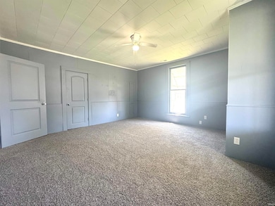 410 I St NW, Linton, IN 47441 - photo 5