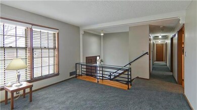 911 NW 10th St, Blue Springs, MO 64015 - photo 4