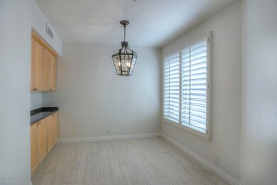 Dinning/Breakfast Area