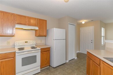 9512 W Stargazer Dr, Pendleton, IN 46064 - photo 2