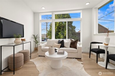 722 N 36th St, Seattle, WA 98103 - photo 7