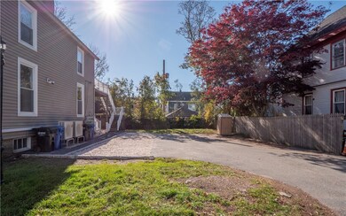 8 Pleasant St unit 1, Newport, RI 02840 - photo 3