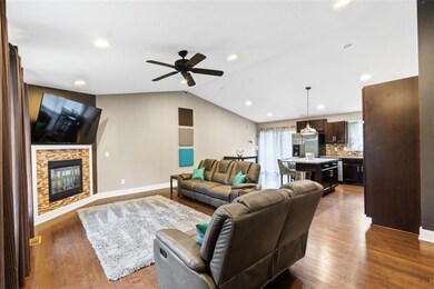 3733 Indianapolis Ave, Des Moines, IA 50317 - photo 3