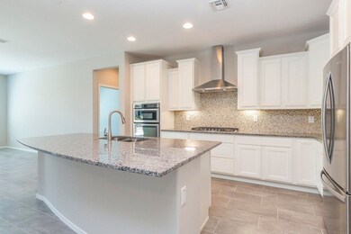 6) KITCHEN