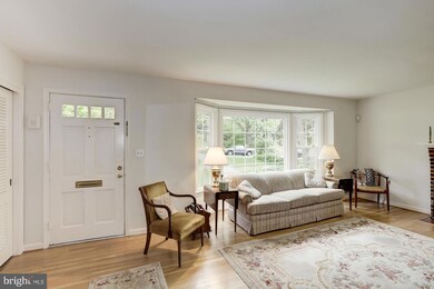 2332 Barbour Rd, Falls Church, VA 22043 - photo 6