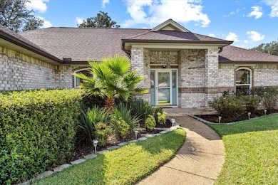 7807 Lola Cir, Navarre, FL 32566 - photo 3