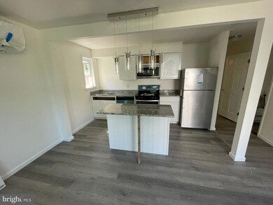 104 E Cedar St, Kennett Square, PA 19348 - photo 2