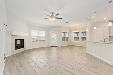 1413 Town Creek Cir, Weatherford, TX 76086 - photo 6