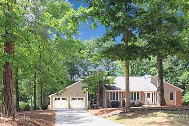 GREAT CURB APPEAL