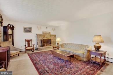 930 Hoffman Rd, Gettysburg, PA 17325 - photo 4