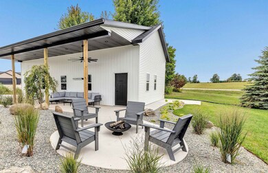 W6084 Autumn Mist Trail, Appleton, WI 54913 - photo 5