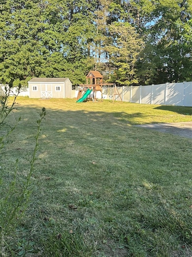 18 Peckham Rd, Poughkeepsie, NY 12603 - photo 5