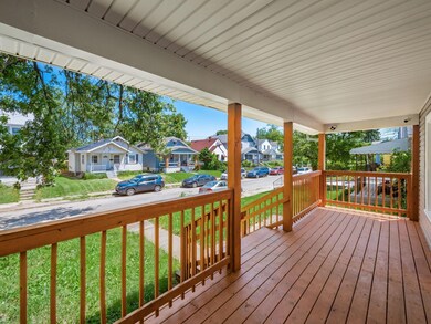 005_88aea_N 1455 E 26th 107-2