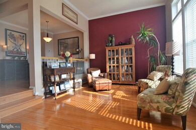 47843 Scotsborough Square, Sterling, VA 20165 - photo 2