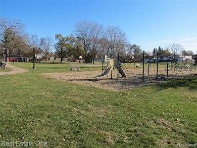 City park & playground just a block away.
