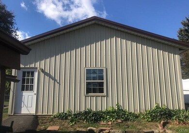 220 Somerset St, Freemansburg, PA 18017 - photo 3