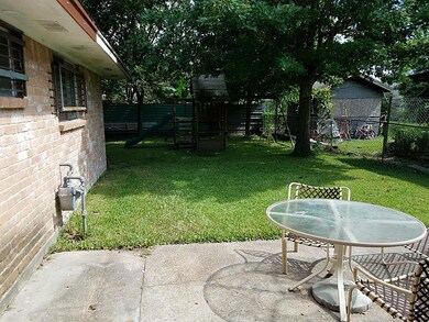 1307 Castolan Dr, Houston, TX 77038 - photo 2