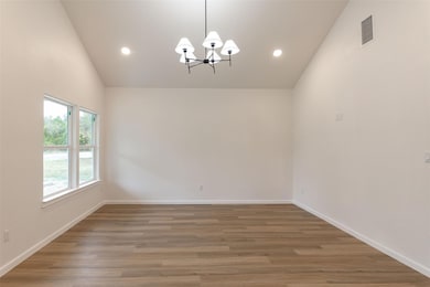 508 Brown St, Lockhart, TX 78644 - photo 4