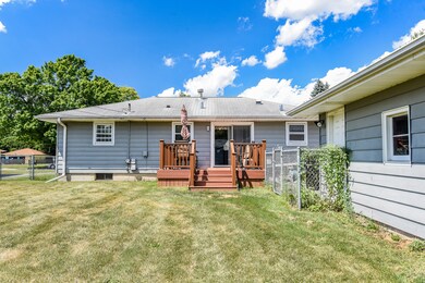 1526 Roanoke Ave, Aurora, IL 60506 - photo 5