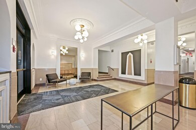 Swarthmore Condos unit 706, Washington, DC 20037 - photo 5