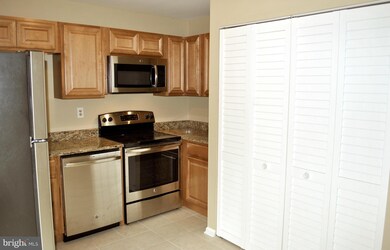 4152 Dawn Valley Ct unit 85F, Chantilly, VA 20151 - photo 7