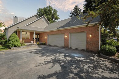 134 Whitlock St, Saline, MI 48176 - photo 2