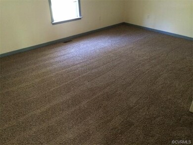 11001 Burleigh Dr, Petersburg, VA 23805 - photo 5