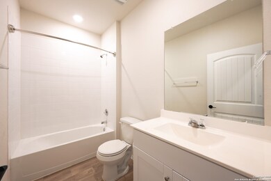 560 Chaco Loop, Seguin, TX 78155 - photo 6