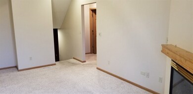 1435 Asbury Ln, Waterloo, IA 50701 - photo 4