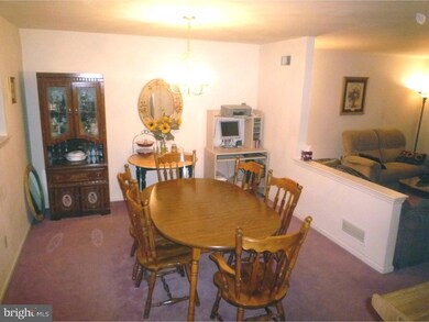 1235 Fredrick Blvd, Reading, PA 19605 - photo 5