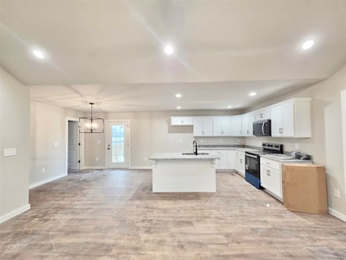 305 Hunters Cir, Russellville, KY 42276 - photo 4