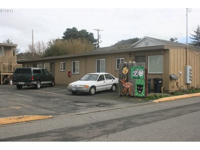 29473 Ellensburg Ave, Gold Beach, OR 97444 - photo 3