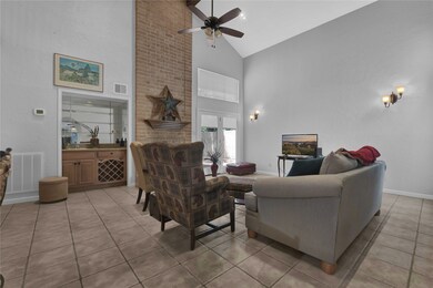 8009 Oakwood Forest Dr, Houston, TX 77040 - photo 3