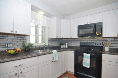 23 Wesleyan Ave, Warwick, RI 02886 - photo 6