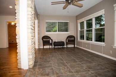 5805 Choctaw Dr, Granbury, TX 76049 - photo 7