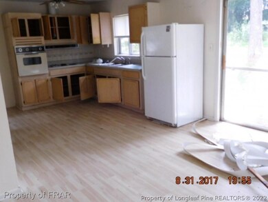 828 Stoneykirk Dr, Fayetteville, NC 28314 - photo 5