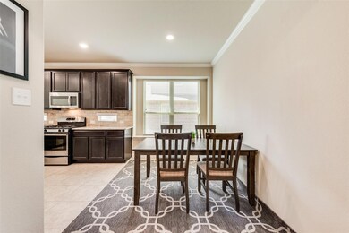 4005 Hialeah Dr, Denton, TX 76210 - photo 5