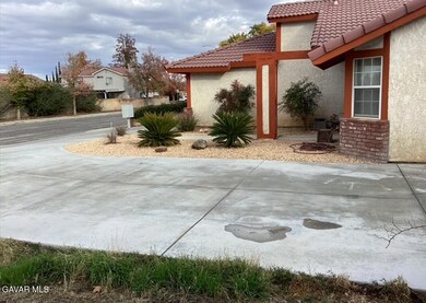 1518 E Avenue J-12, Lancaster, CA 93535 - photo 5