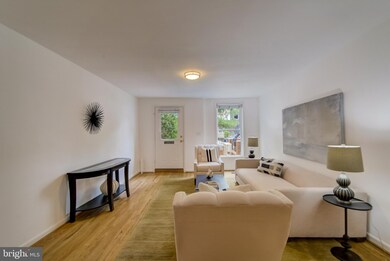 319 I St NE, Washington, DC 20002 - photo 6