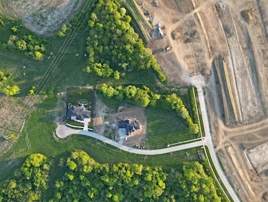 8464 Long Meadow Ct, West Des Moines, IA 50266 - photo 3