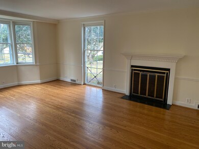 7509 Glendale Rd, Chevy Chase, MD 20815 - photo 5