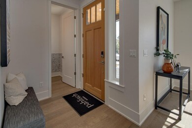 2321 NW Skyline Ranch Rd, Bend, OR 97701 - photo 2