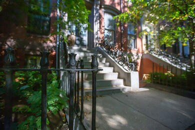 73 Rutland St unit 5, Boston, MA 02118 - photo 2