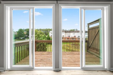 908 Sutter Gate Ln, Morrisville, NC 27560 - photo 5