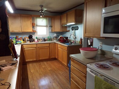 2005 E 350 S, Princeton, IN 47670 - photo 3