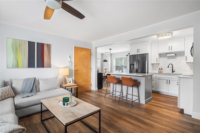 101 Grand View St unit 1, Providence, RI 02906 - photo 6