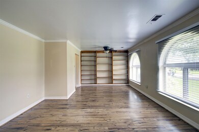 2216 N Belmont Dr, Richmond, TX 77469 - photo 4